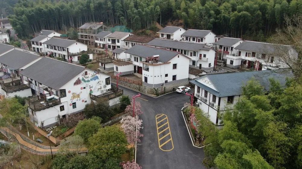 江西資溪縣烏石鎮(zhèn)新月畬族村景象。新華社記者 彭昭之 攝